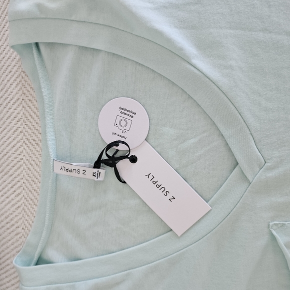 Z Supply Pocket Tee size XS NWT - Picture 2 of 4
